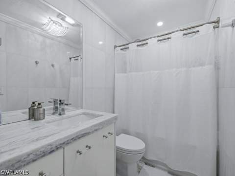 211 3rd Ave S 211, Naples FL - photo 16 of 20