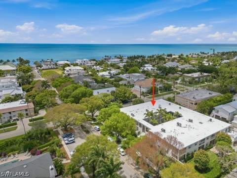 211 3rd Ave S 211, Naples FL - photo 18 of 20