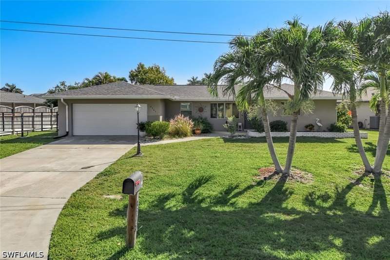 4 bedroom SingleFamilyResidence at 4305 SE 1st Ave, Cape Coral, Cape Coral — photo 3