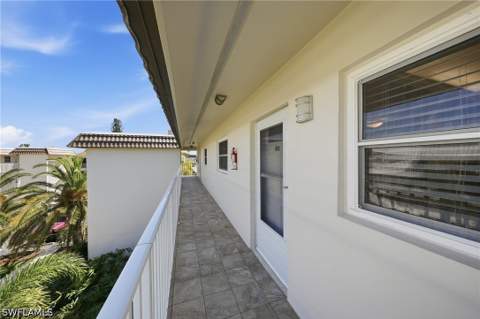 3150 Binnacle Dr 318, Naples FL - photo 24 of 35