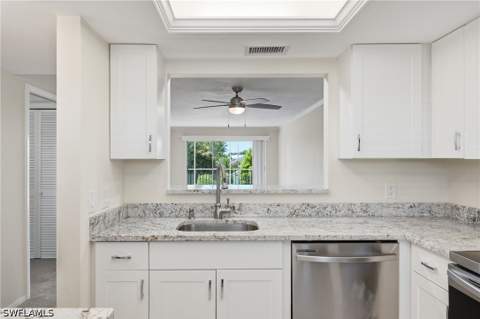 3150 Binnacle Dr 318, Naples FL - photo 6 of 35