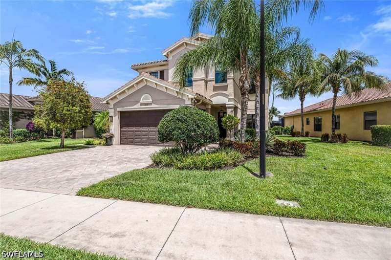 5 bedroom SingleFamilyResidence at 13539 Mandarin Cir, Marbella Isles, Naples — photo 2