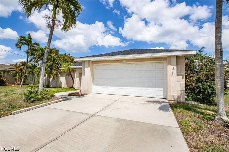 3 bedroom SingleFamilyResidence at 5333 SW 16th Pl, Cape Coral, Cape Coral — photo 2