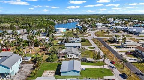 505 Copeland Ave N, Everglades City FL - photo 15 of 31