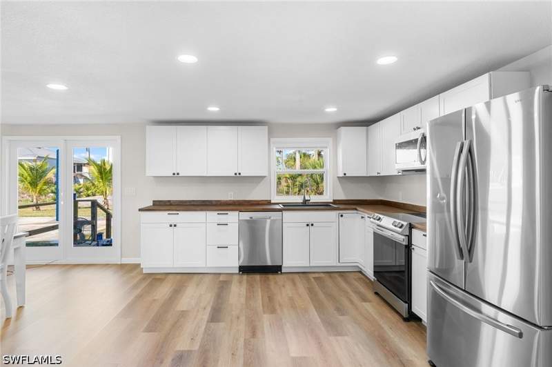 3 bedroom SingleFamilyResidence at 505 Copeland Ave N, Everglades Town, Everglades City — photo 5