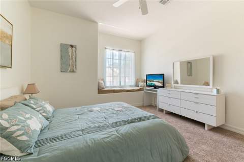 6011 Jonathans Bay Cir 402, Fort Myers FL - photo 17 of 28