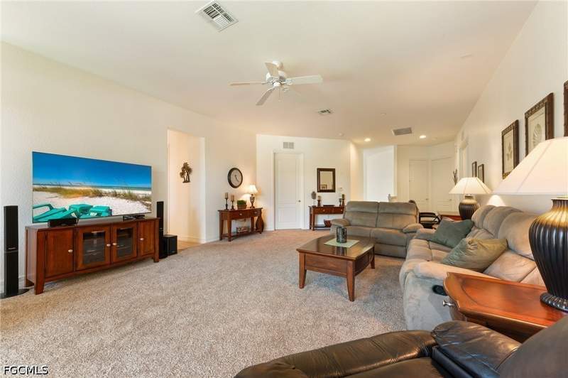 4 bedroom Condominium at 6011 Jonathans Bay Cir 402, Jonathans Bay, Fort Myers — photo 5
