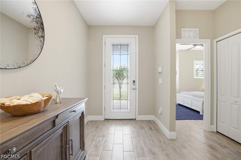 3 bedroom SingleFamilyResidence at 2509 SW 32nd St, Cape Coral, Cape Coral — photo 3