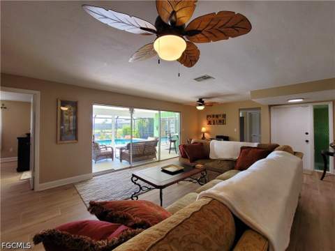 4815 Sorrento Ct, Cape Coral FL - photo 22 of 50