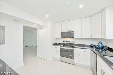 4180 Crayton Rd E4, Naples FL - photo 8 of 25