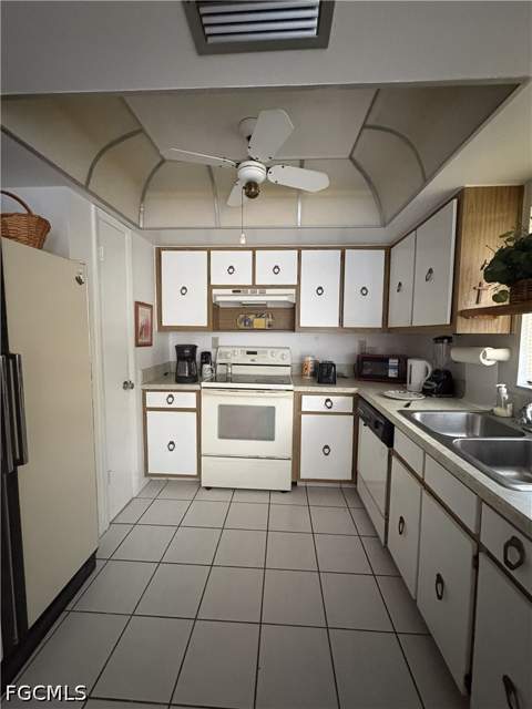 619 SE 47th St 5, Cape Coral FL - photo 10 of 19