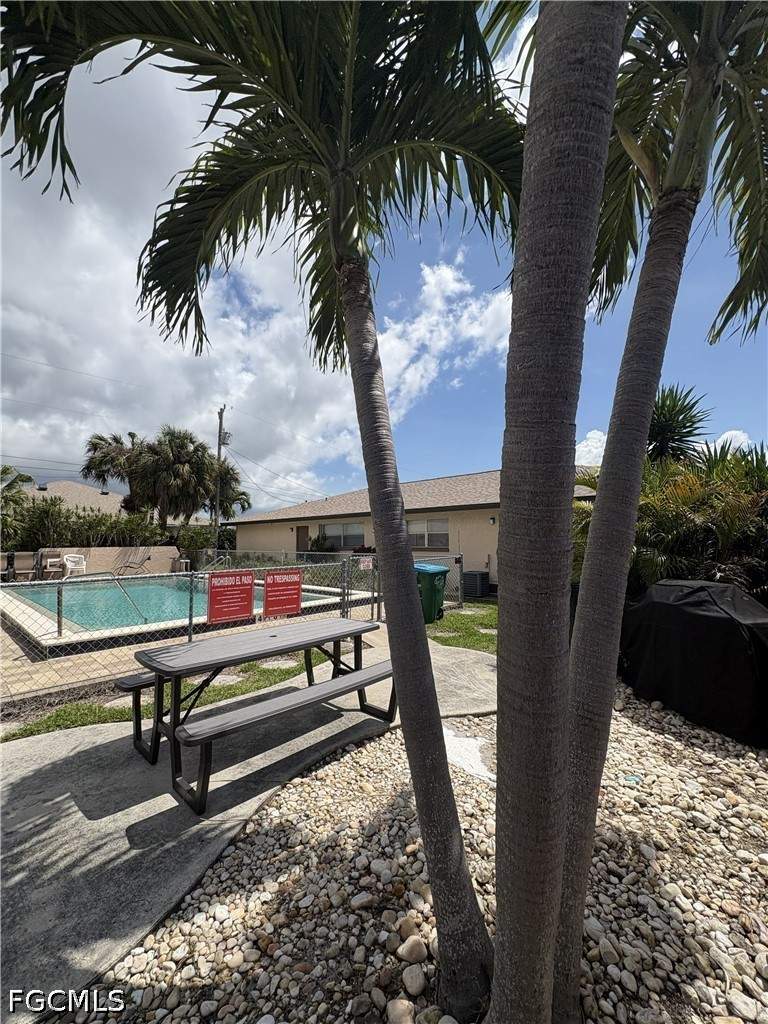 2 bedroom Attached at 619 SE 47th St 5, Plaza 47 Condominium, Cape Coral — photo 3