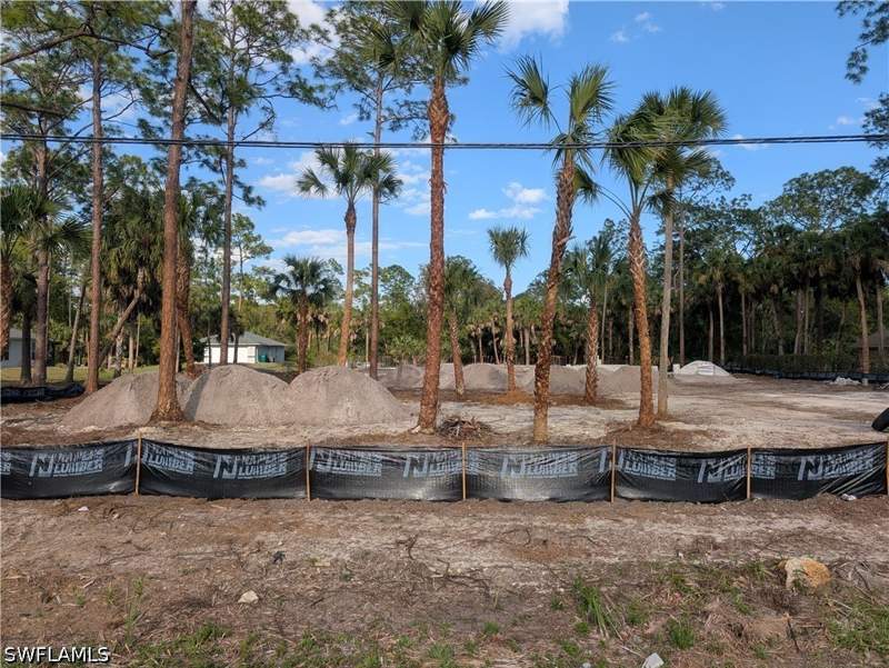 4 bedroom SingleFamilyResidence at 430 7th St SW, Golden Gate Estates, Naples — photo 5