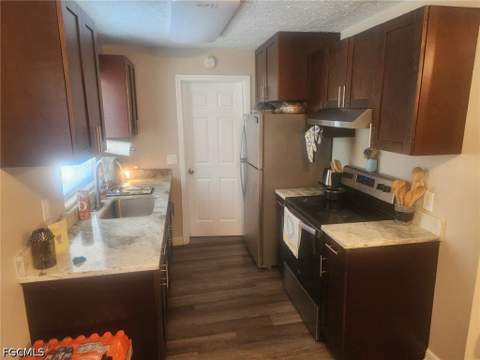 4707 Duera Mae Dr, Fort Myers FL - photo 6 of 16