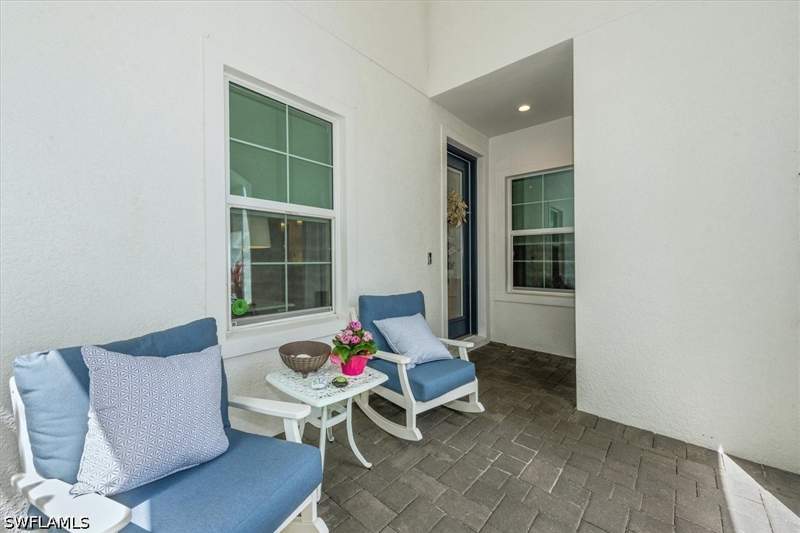3 bedroom Attached at 2302 Marquesa Cir, Marquesa Isles Of Naples, Naples — photo 4