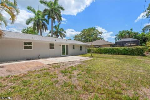 4639 Robin Ave, Naples FL - photo 17 of 30