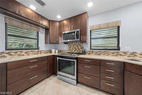 1410 Sand Castle Rd, Sanibel FL - photo 6 of 38