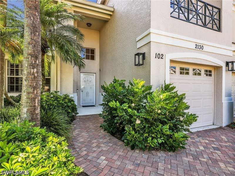 2 bedroom Condominium at 2130 Aberdeen Ln 9-102, Middleburg, Naples — photo 3