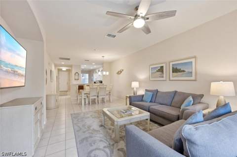4873 Hampshire Ct 104, Naples FL - photo 14 of 28
