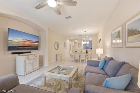 4873 Hampshire Ct 104, Naples FL - photo 15 of 28