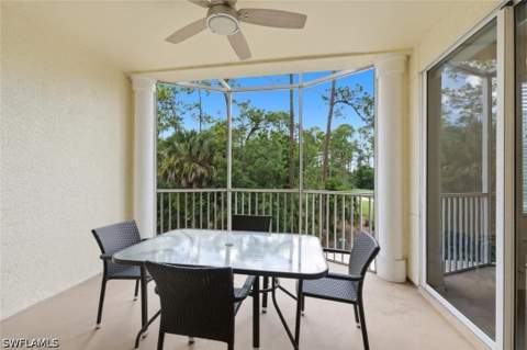 4873 Hampshire Ct 104, Naples FL - photo 18 of 28