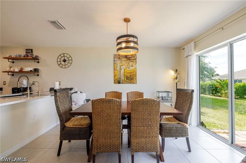 4 bedroom SingleFamilyResidence at 1607 NE 35th Ln, Cape Coral, Cape Coral — photo 4