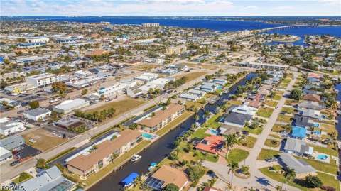1304 Miramar St 202, Cape Coral FL - photo 23 of 37