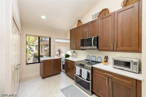 144 Bears Paw Trl, Naples FL - photo 10 of 35