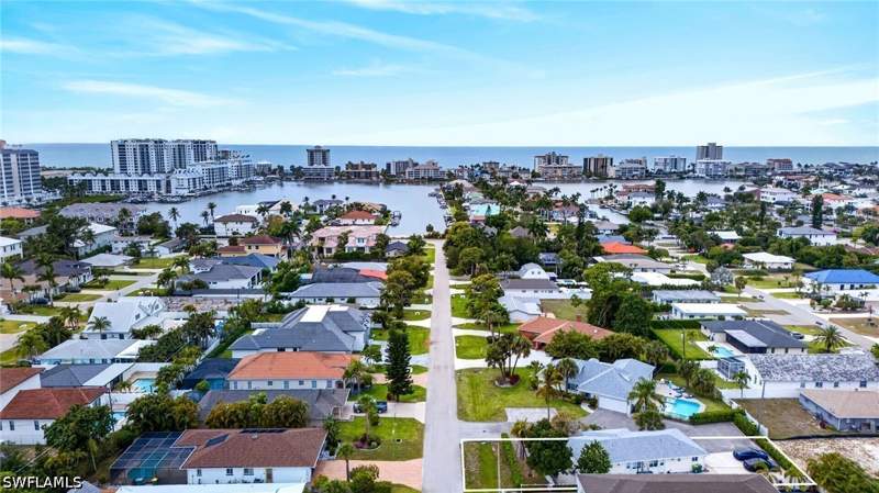 4 bedroom SingleFamilyResidence at 549 94th Ave N, Naples Park, Naples — photo 2