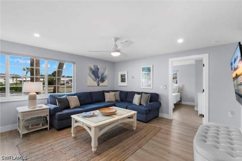 541 94th Ave N, Naples FL - photo 6 of 39