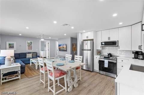 541 94th Ave N, Naples FL - photo 9 of 39