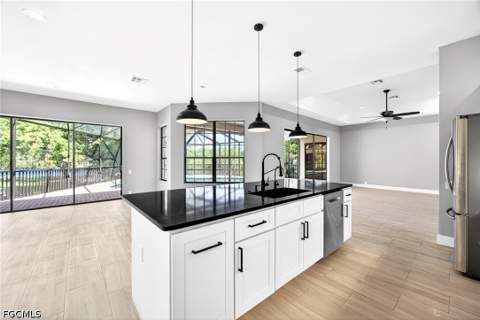 7214 Hendry Creek Dr, Fort Myers FL - photo 12 of 47