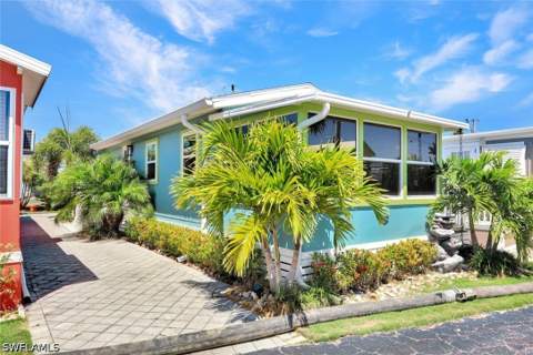 414 Papaya St 53, Goodland FL - photo 14 of 27
