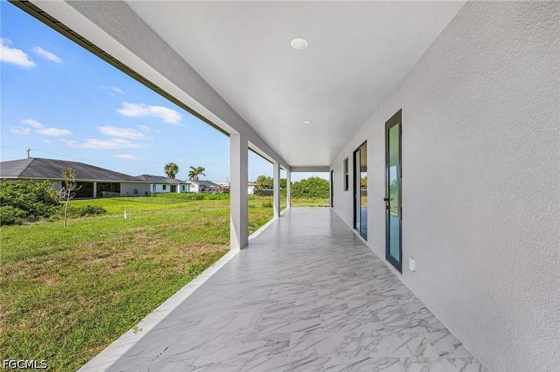 3 bedroom SingleFamilyResidence at 3813 1st St SW, Lehigh Acres, Lehigh Acres — photo 3