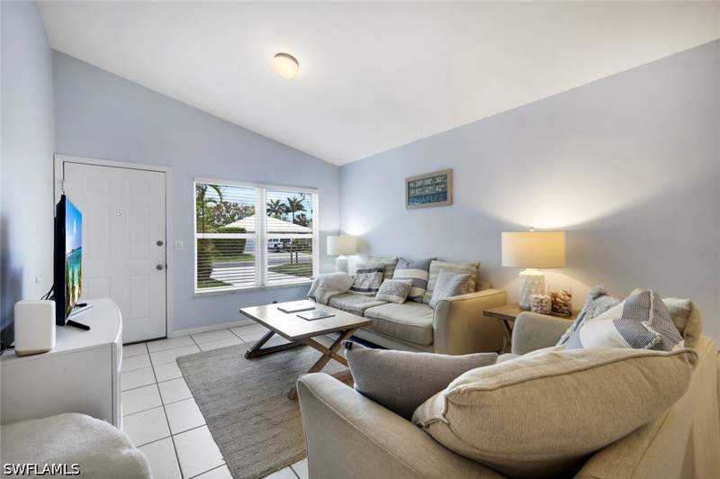 2 bedroom SingleFamilyResidence at 779 98th Ave N, Naples Park, Naples — photo 4