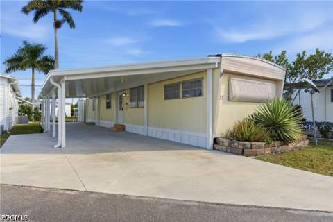 5558 Palm Beach Blvd 82, Fort Myers FL - photo 17 of 33