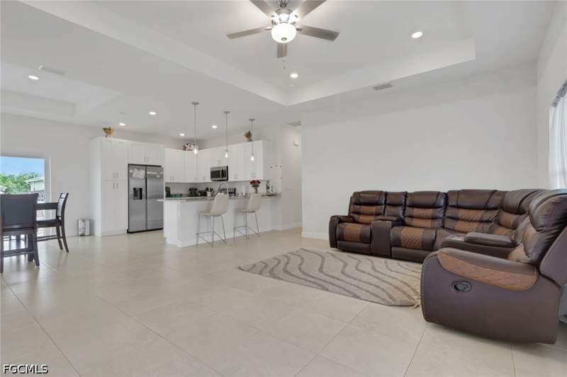 3 bedroom SingleFamilyResidence at 28 NW 26th St, Cape Coral, Cape Coral — photo 4
