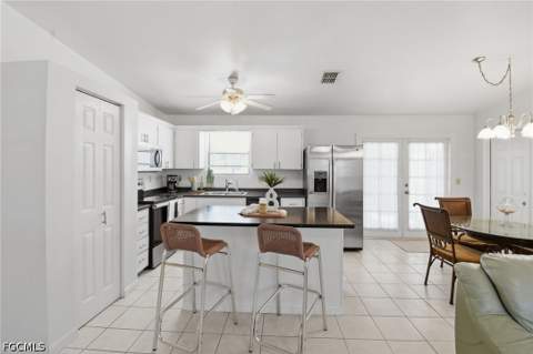 2111 NE 25th St, Cape Coral FL - photo 6 of 31