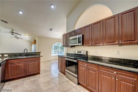 4341 SW 25th Ct, Cape Coral FL - photo 12 of 47