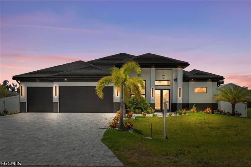 3 bedroom SingleFamilyResidence at 10 SW 33rd Ave, Cape Coral, Cape Coral — photo 2