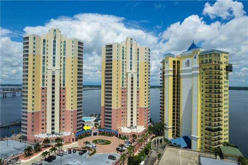 3 bedroom Condominium at 2743 1st St 406, Riviera, Fort Myers — photo 5