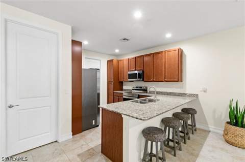 7797 Bristol Cir, Naples FL - photo 12 of 32