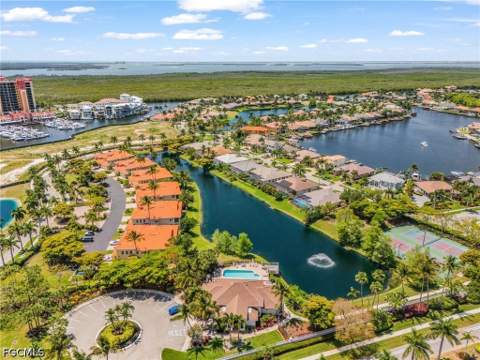 5626 Cape Harbour Dr 202, Cape Coral FL - photo 20 of 44