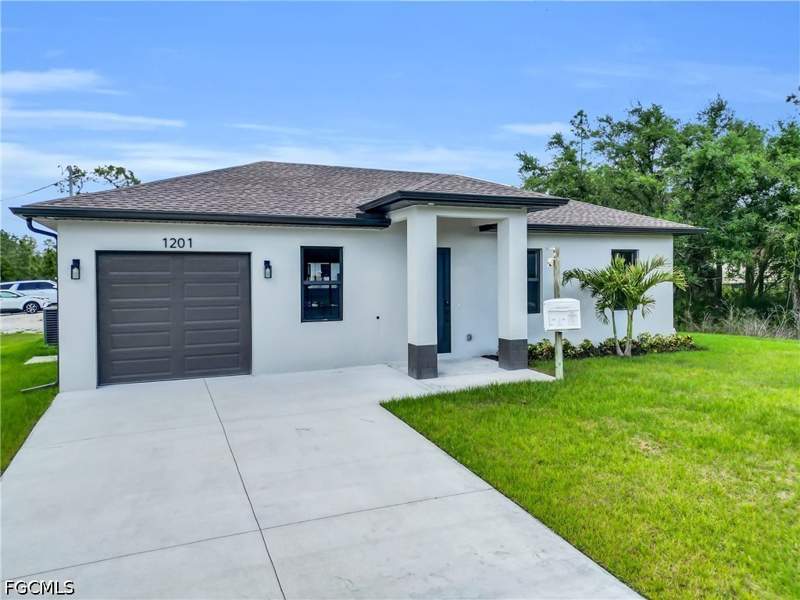 3 bedroom SingleFamilyResidence at 1201 E 7th St, Lehigh Acres, Lehigh Acres — photo 2