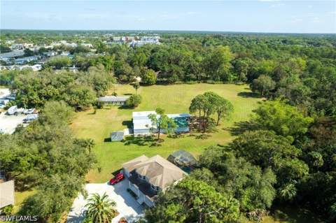 11203 Butler Dr, Bonita Springs FL - photo 12 of 39