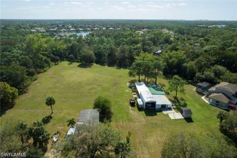 11203 Butler Dr, Bonita Springs FL - photo 15 of 39