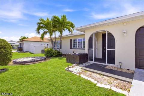 2658 SW 32nd St, Cape Coral FL - photo 7 of 34