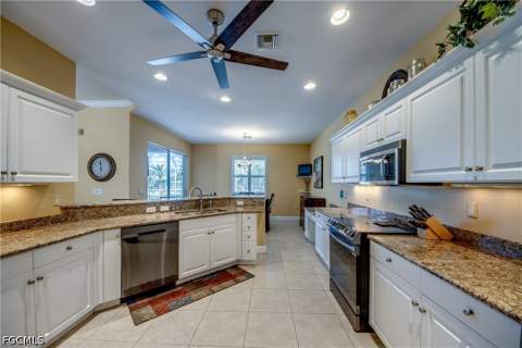 2120 SW 8th Pl, Cape Coral FL - photo 16 of 49