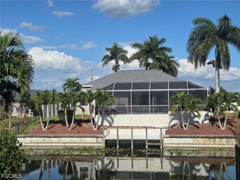 3 bedroom SingleFamilyResidence at 2120 SW 8th Pl, Cape Coral, Cape Coral — photo 3