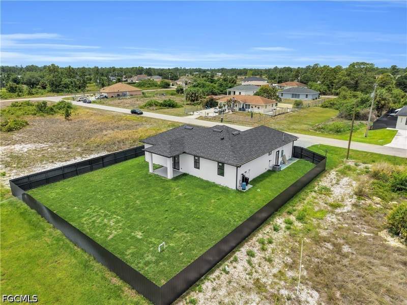 3 bedroom SingleFamilyResidence at 913 Mildred Ave S, Lehigh Acres, Lehigh Acres — photo 3